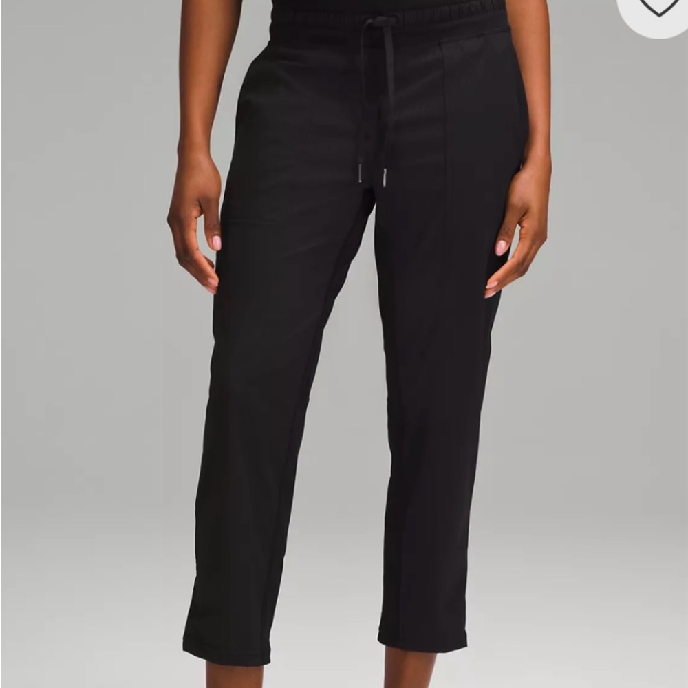 Dance Studio Mid-Rise Cropped
Pants